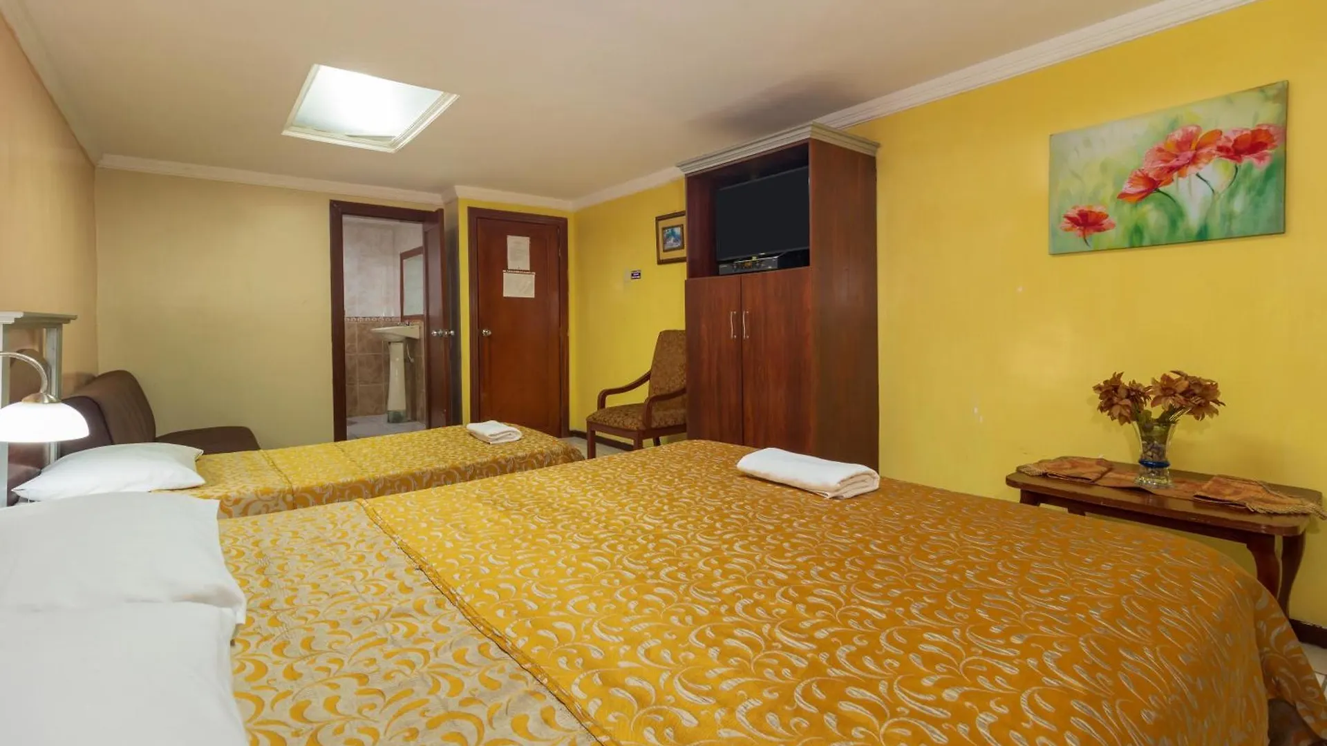 Hotel Malecon Inn Гуаякиль 3*,