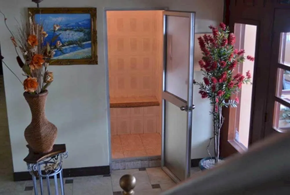 Hotel Malecon Inn Гуаякиль 3*,