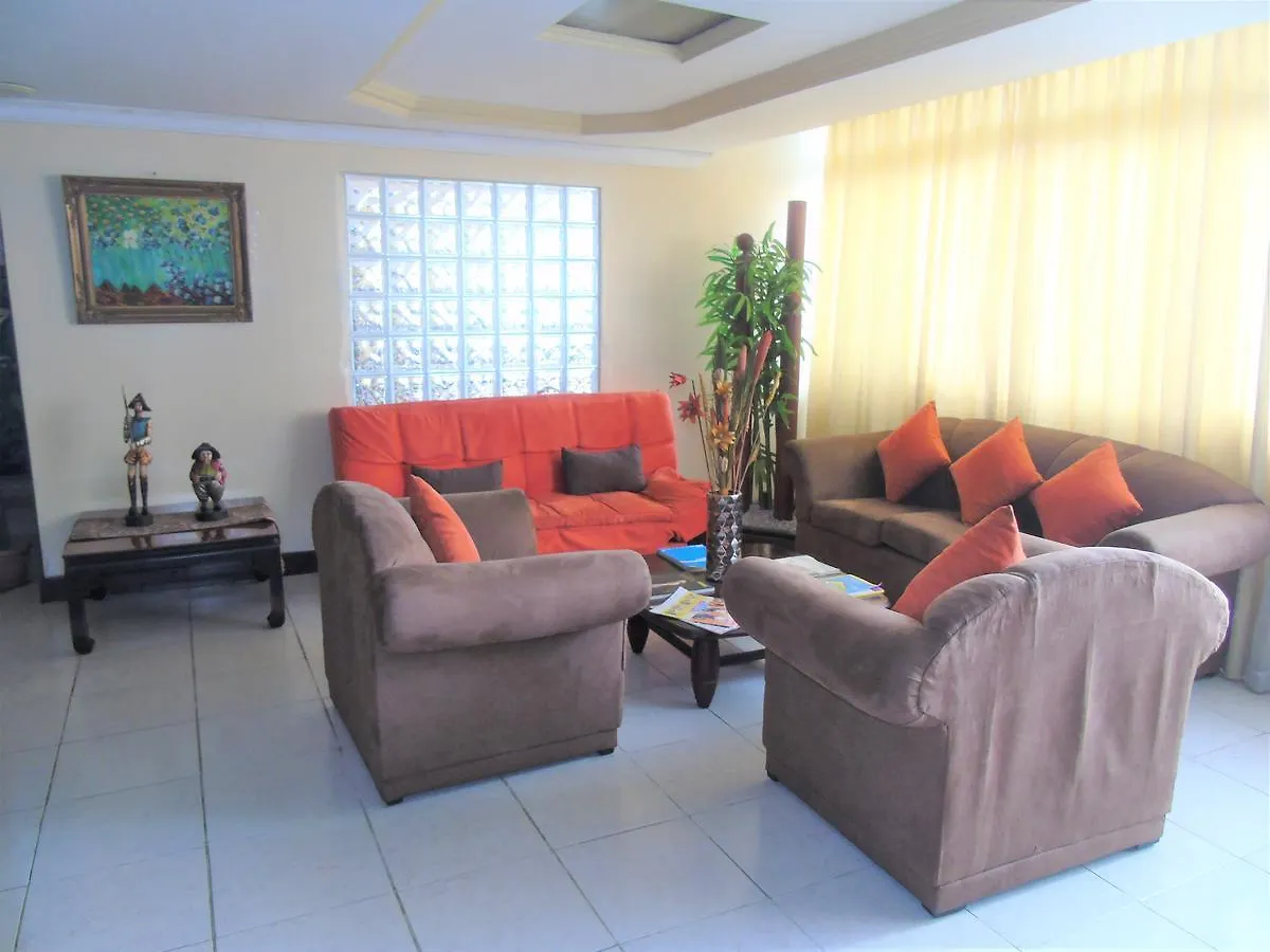 Hotel Malecon Inn Гуаякиль